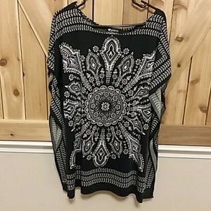 CLEO mandala tunic